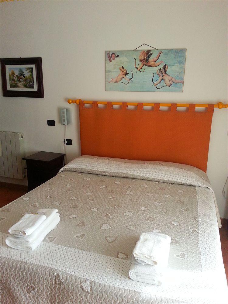 B&B La Casa Di Zefiro Limite Exteriör bild